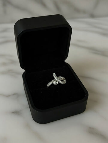 Floral Crystal Twist Ring (Standard Size)